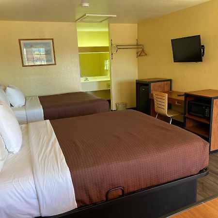 Executive Inn & Suites Lackland Afb サンアントニオ エクステリア 写真