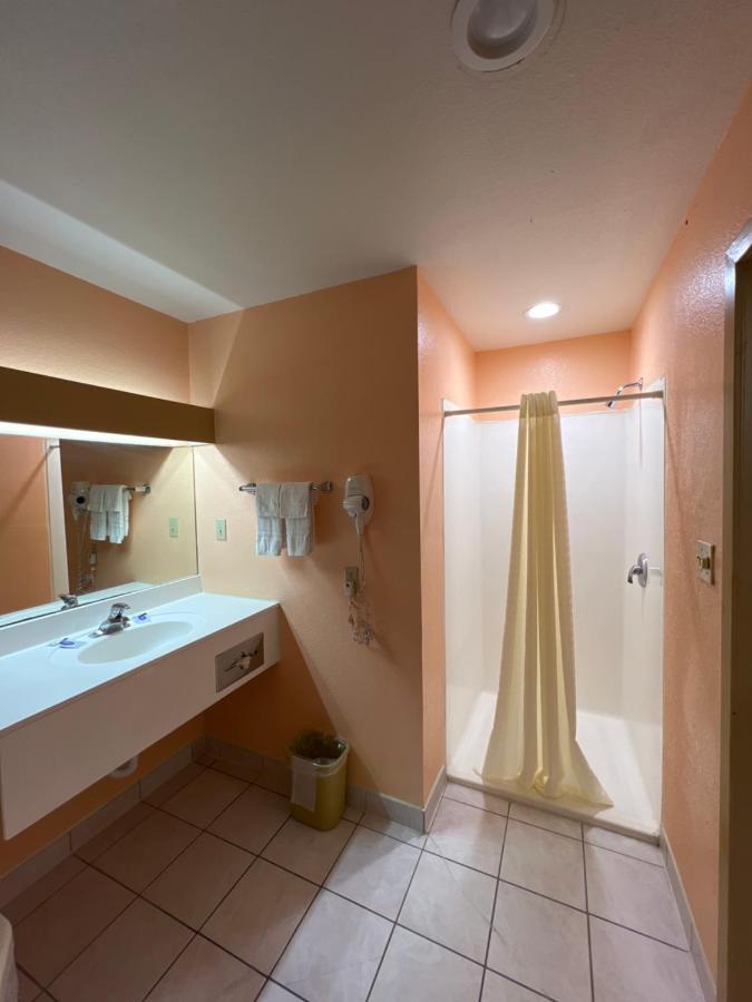 Executive Inn & Suites Lackland Afb サンアントニオ エクステリア 写真