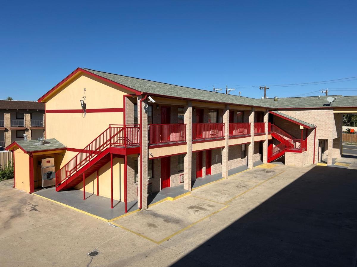 Executive Inn & Suites Lackland Afb サンアントニオ エクステリア 写真